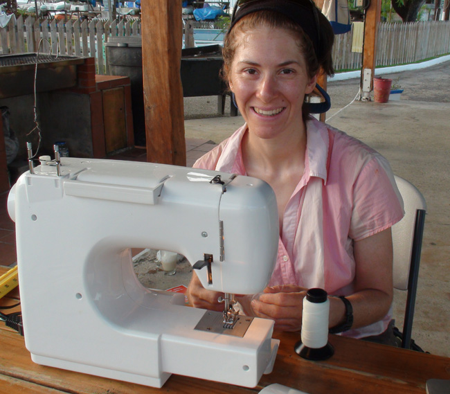 files/content/rdw/Logbook Photos/13-09-08_Seamstress.jpg files/content/rdw/Logbook Photos/13-09-08_Seamstress.jpg