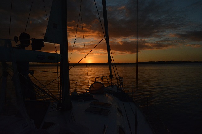 files/content/rdw/Logbook Photos/15-12-25Gatun.jpg files/content/rdw/Logbook Photos/15-12-25Gatun.jpg